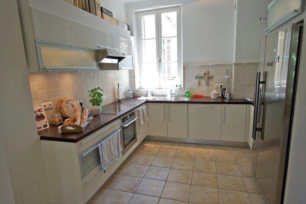 Rue Sade Bed & Breakfast 昂蒂布 外观 照片