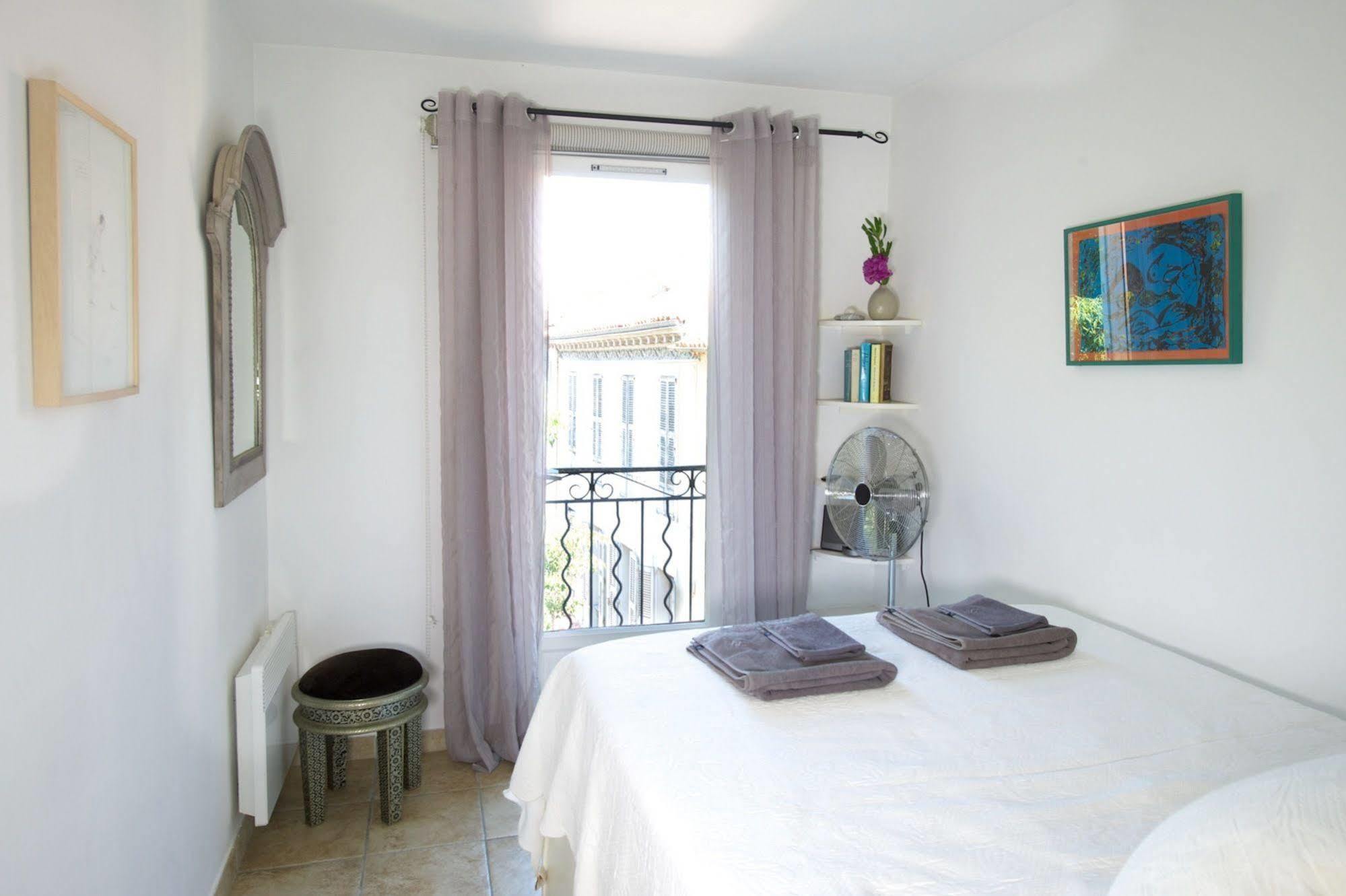 Rue Sade Bed & Breakfast 昂蒂布 外观 照片