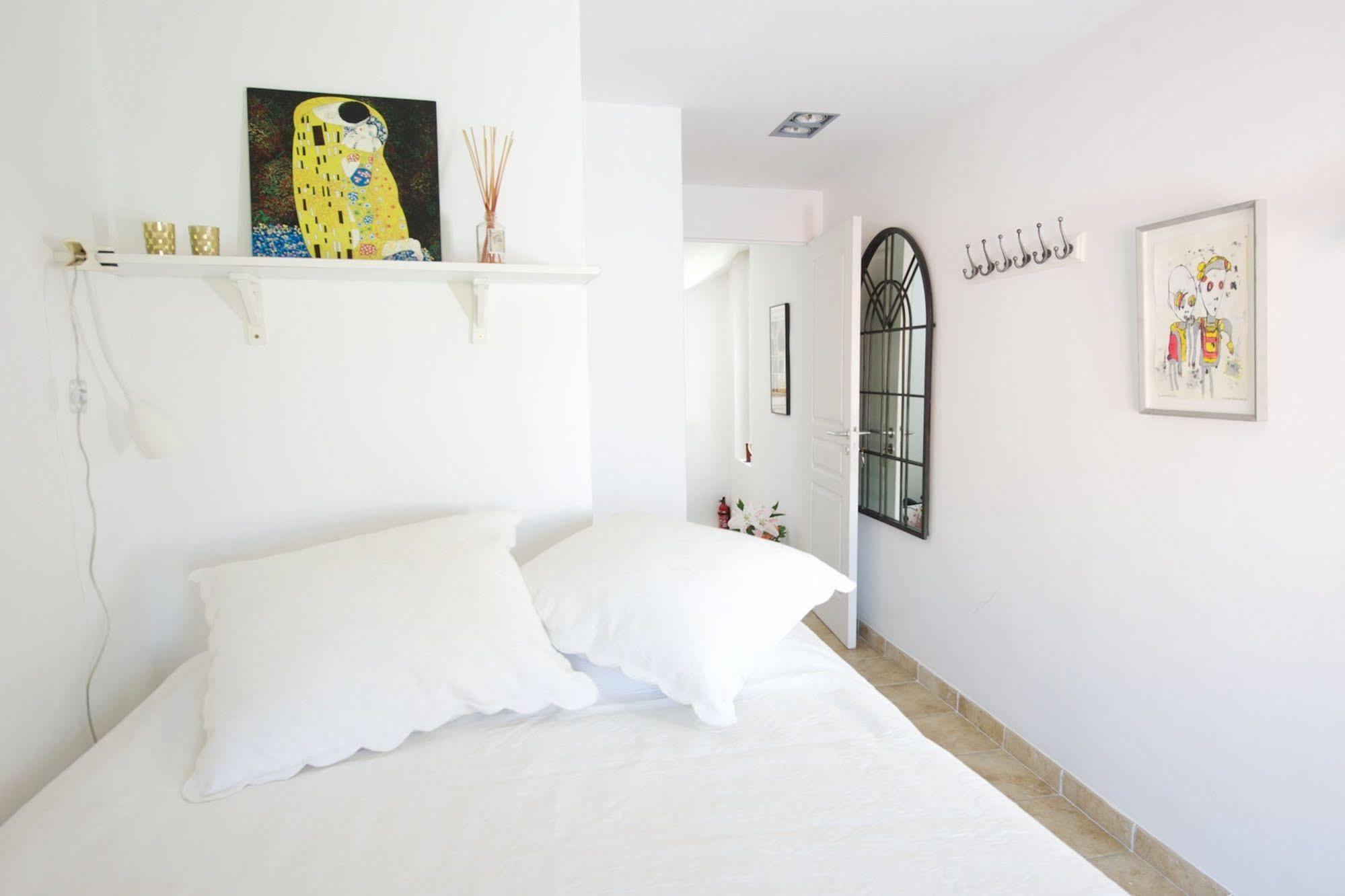 Rue Sade Bed & Breakfast 昂蒂布 外观 照片