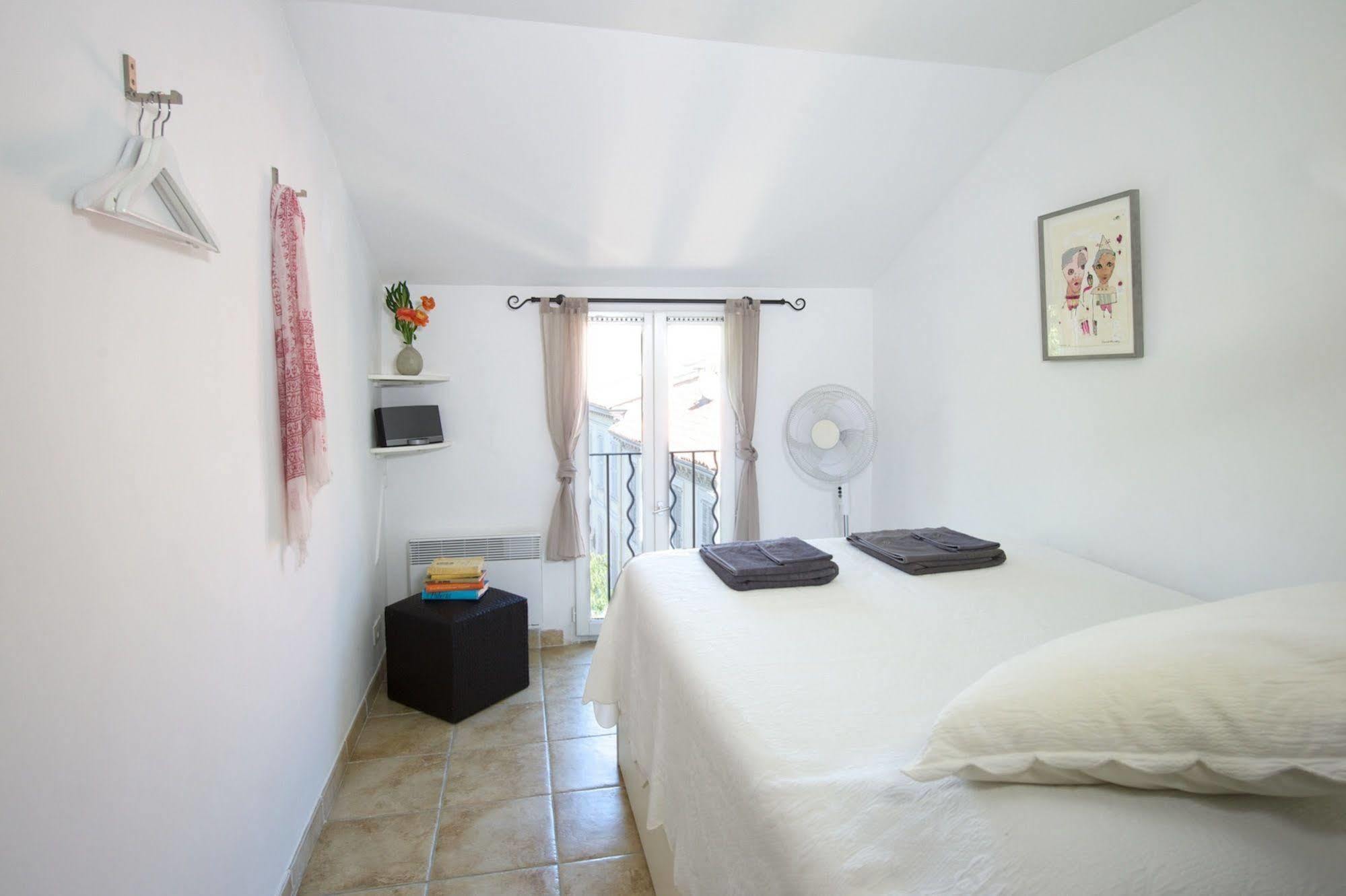 Rue Sade Bed & Breakfast 昂蒂布 外观 照片