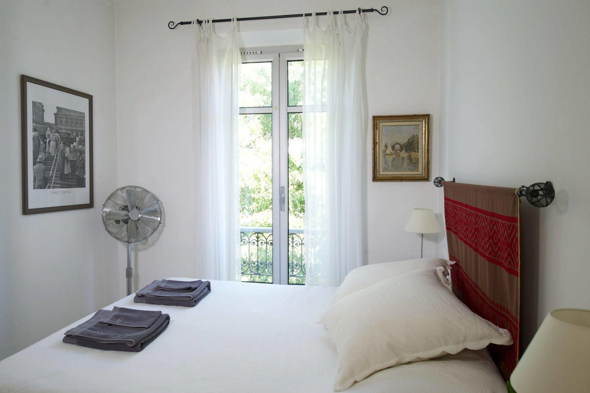 Rue Sade Bed & Breakfast 昂蒂布 外观 照片